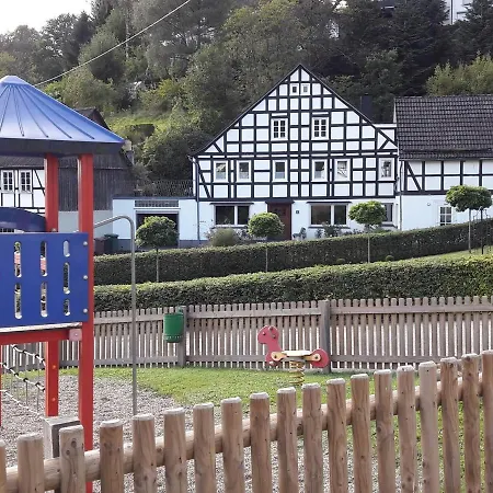 Paradiesken Am Berg